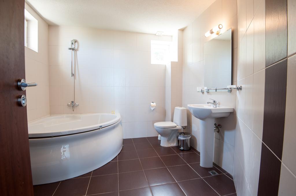 Momchil Villas Balchik Exterior photo
